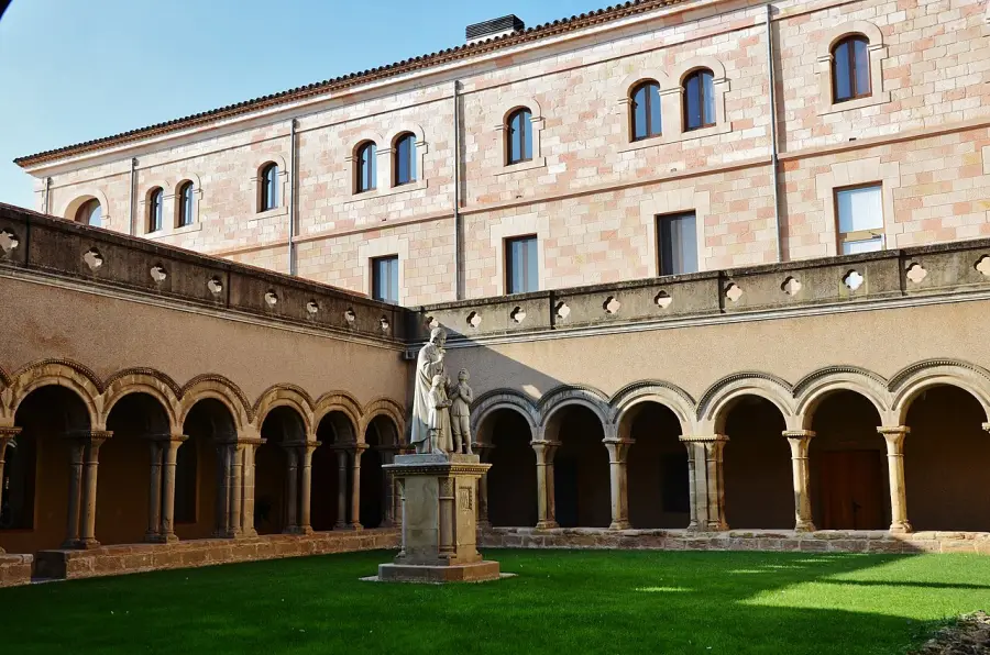 Monestir de Bellpuig de les Avellanes